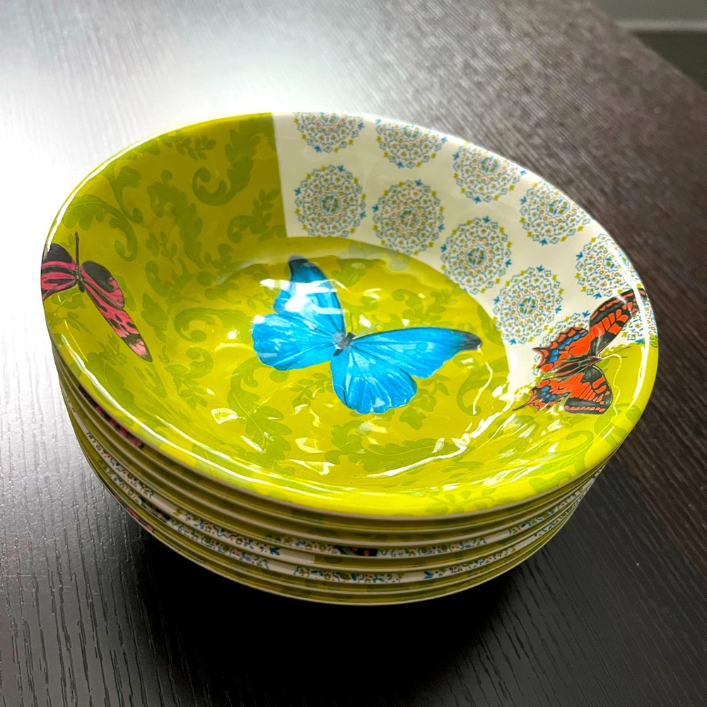 8 outdoors/camping plastic bowls NEW